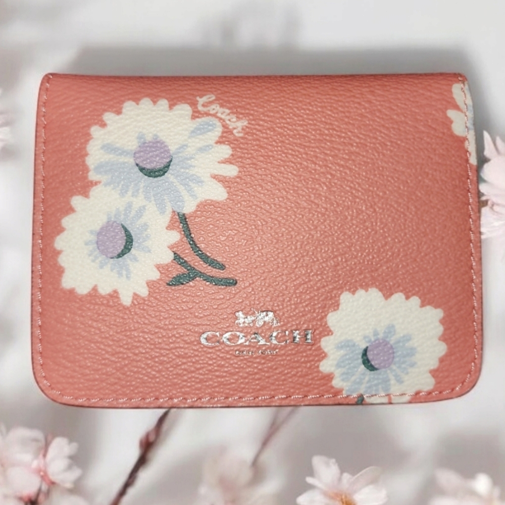 Coach NWT Pink & Daisy Print Cardholder